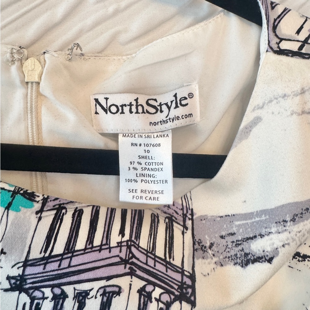 Northstyle Cream And Black Architectural Venetian Print Sleeveless Dress View 4